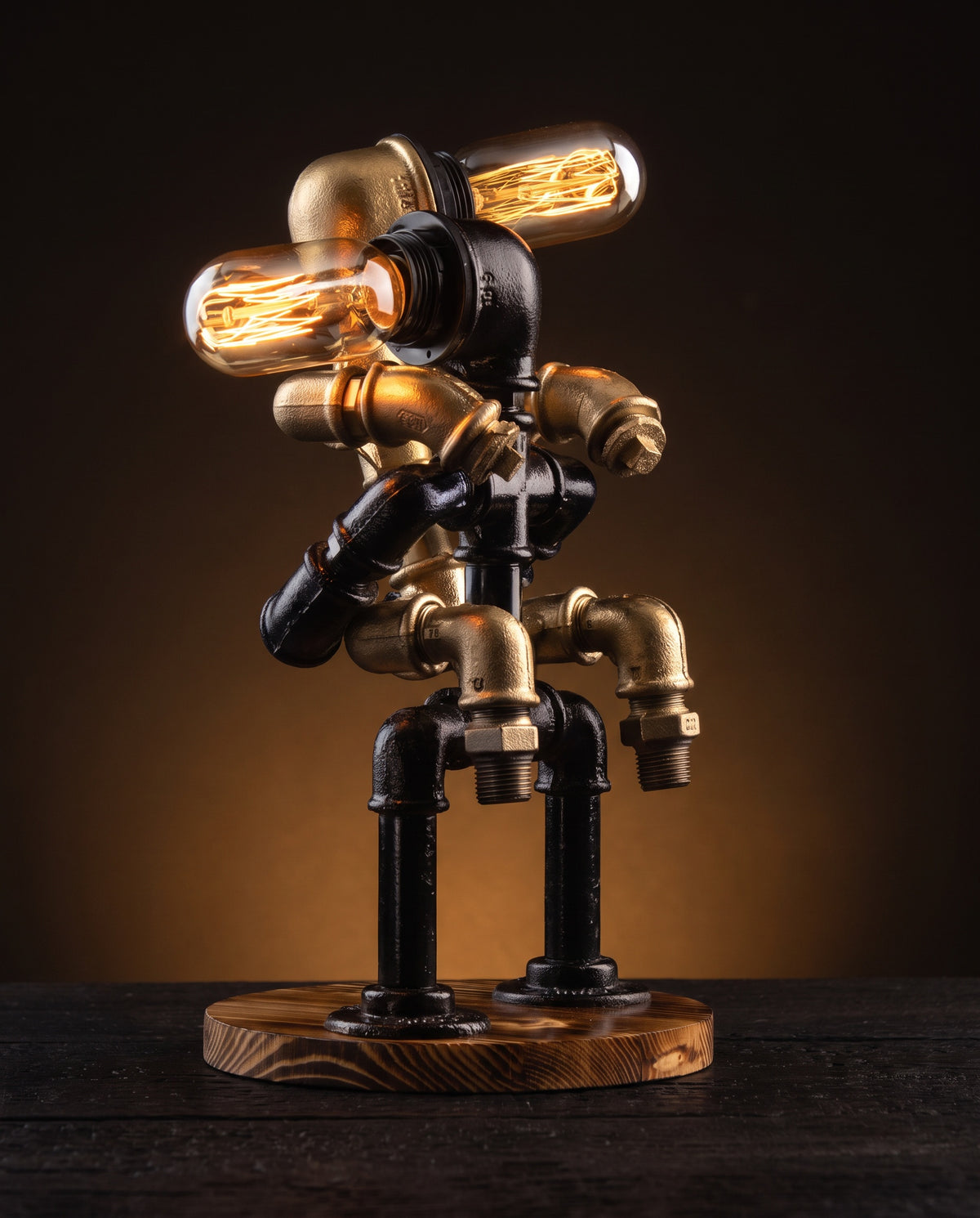 Padlock Two-Figure Pipe Table Lamp by IronPunky