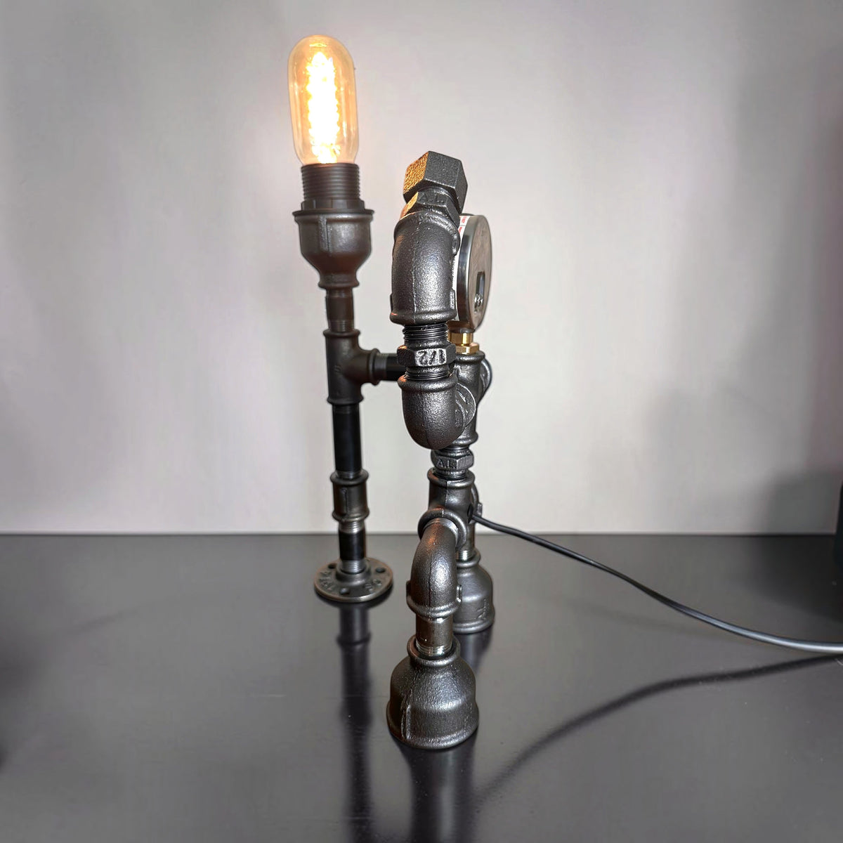 Meister Edison Gauge Head Table Lamp