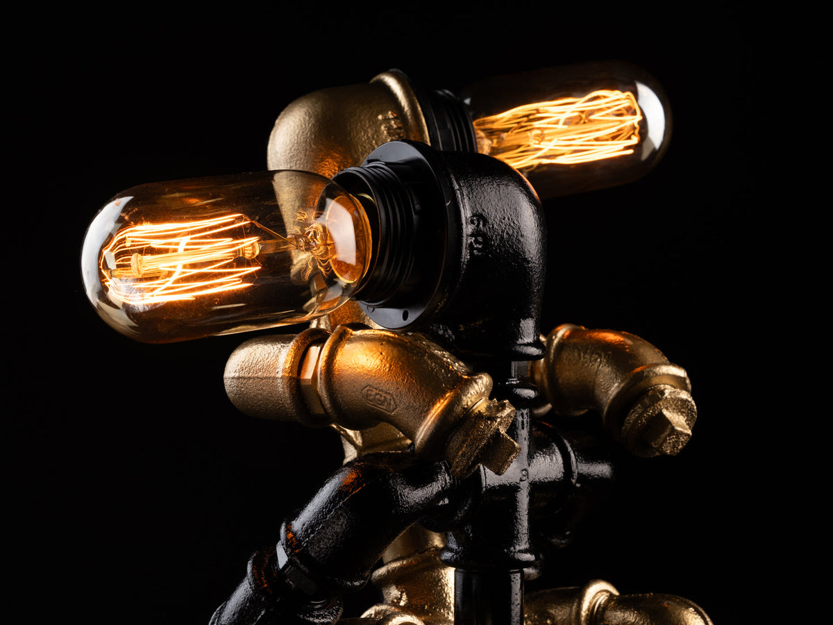 Padlock Two-Figure Pipe Table Lamp