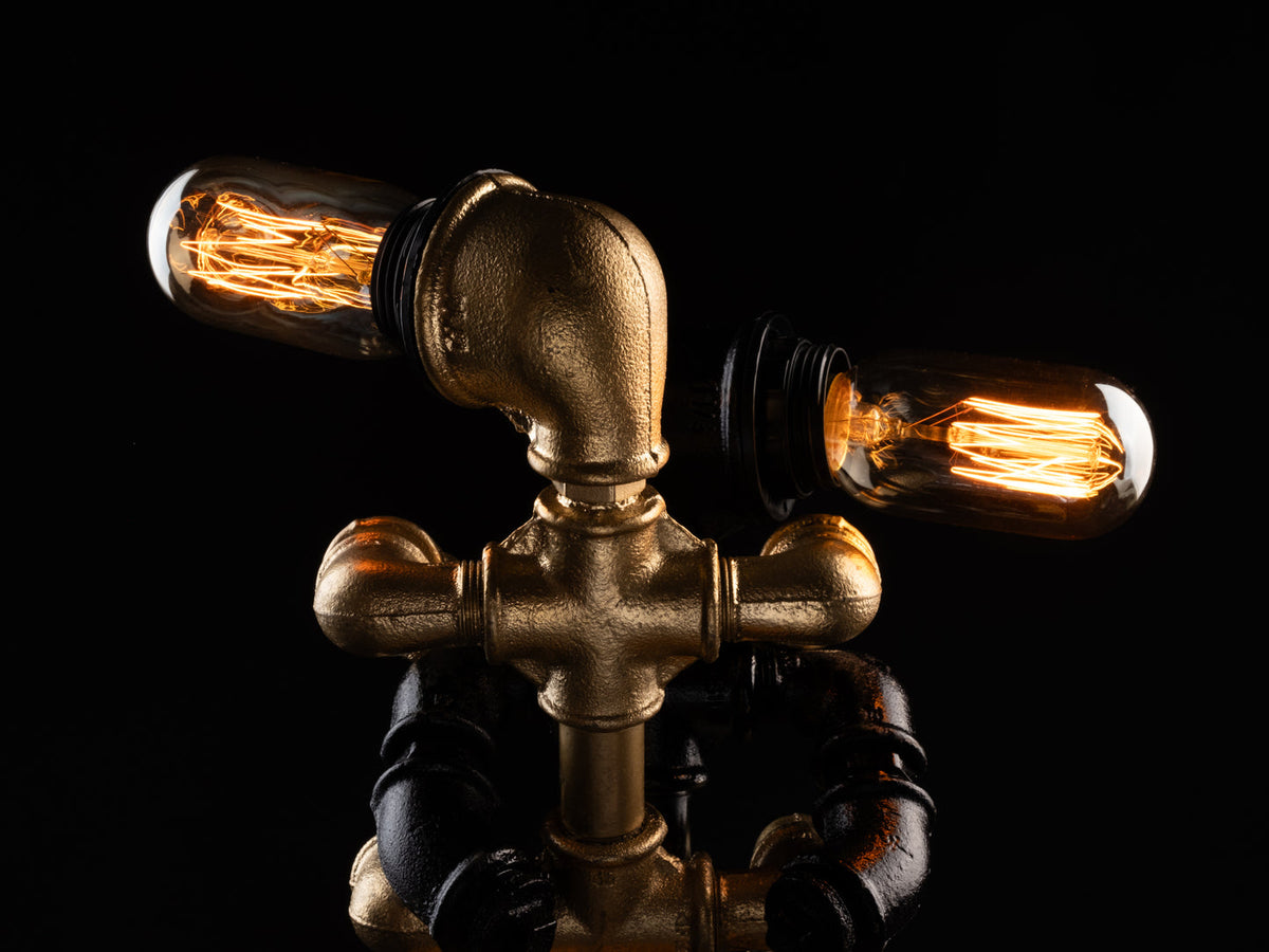 Padlock Two-Figure Pipe Table Lamp